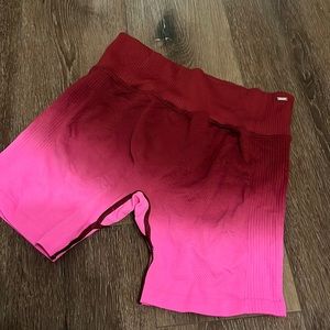 Pink active shorts